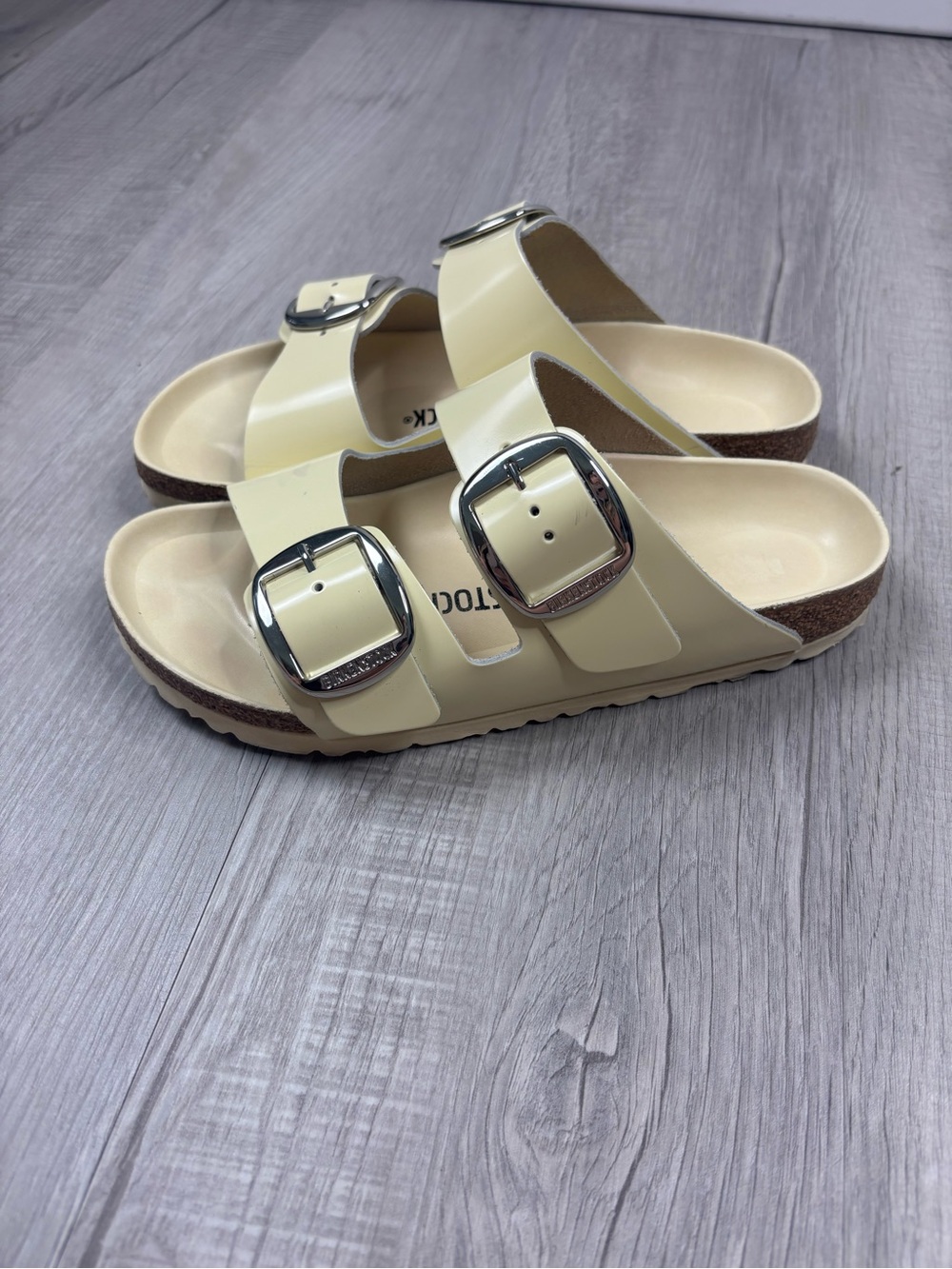 Birkenstock Arizona Big Buckle sandals glossy yellow patent leather size 39 - Picture 4 of 9